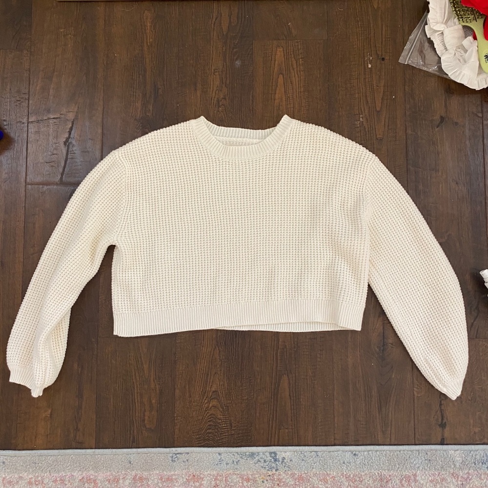 LA Hearts white sweater!